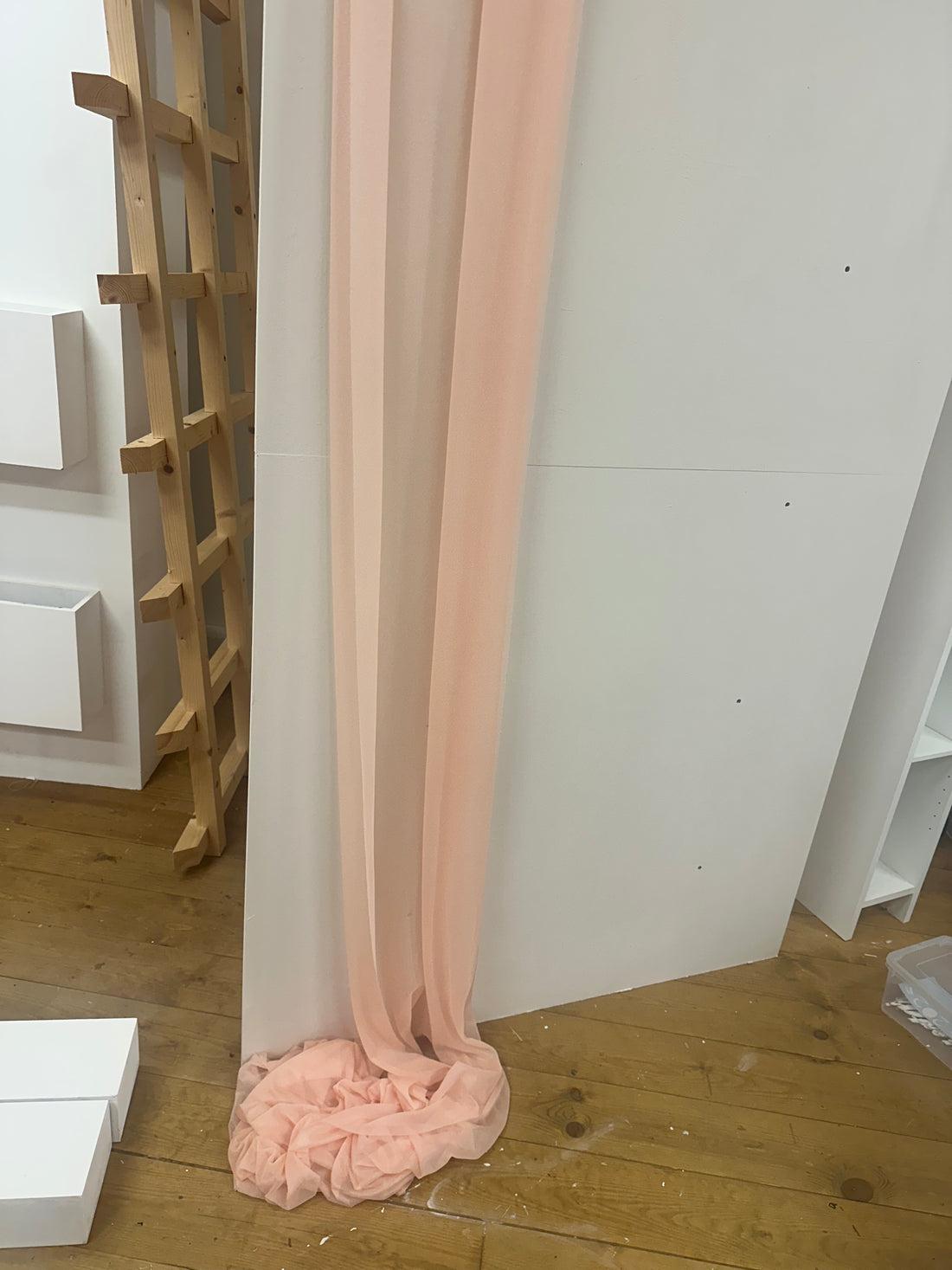 Peach Drape 600cm