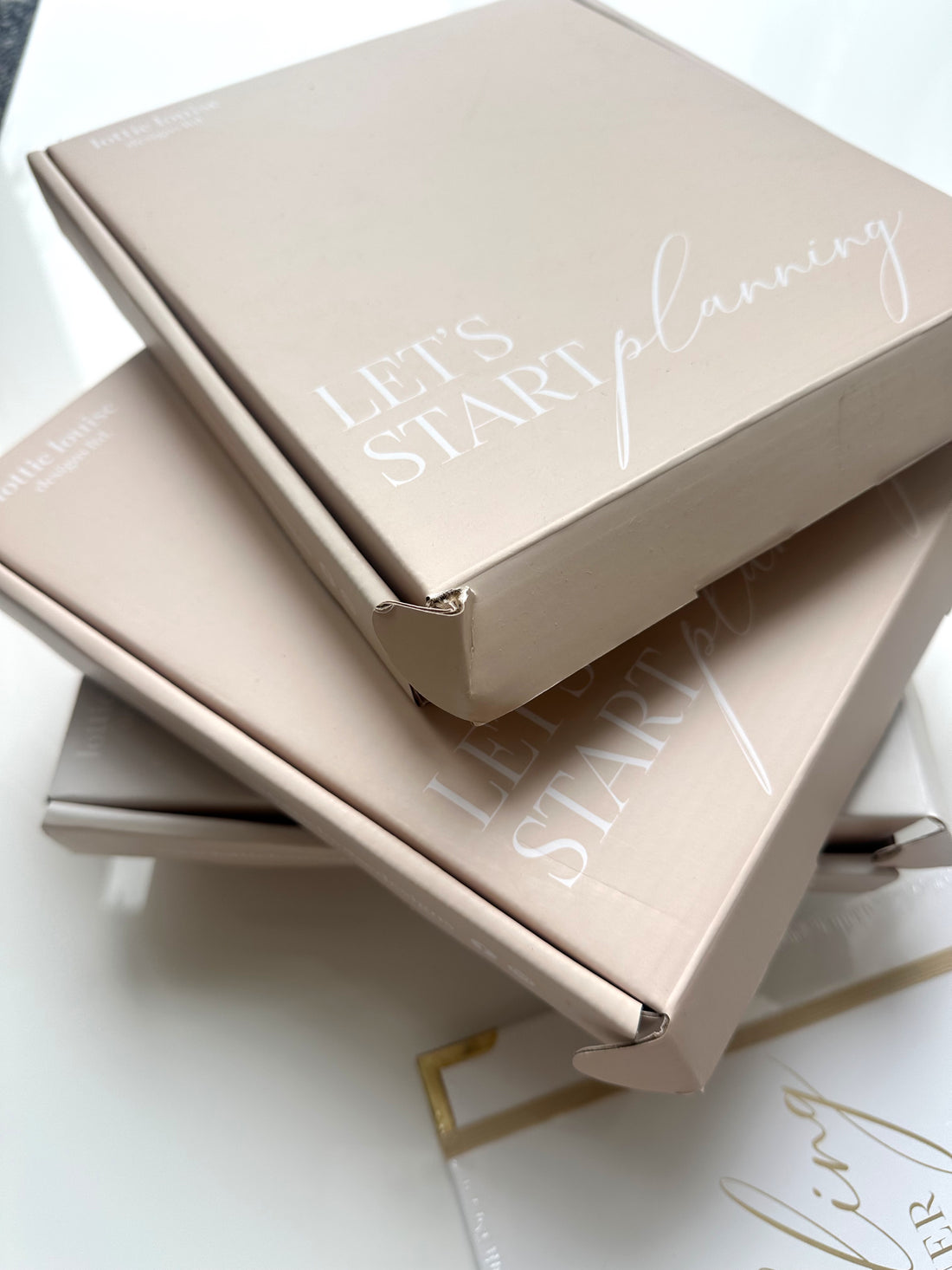 SALE Ultimate Wedding Planner (boxes slightly damaged)