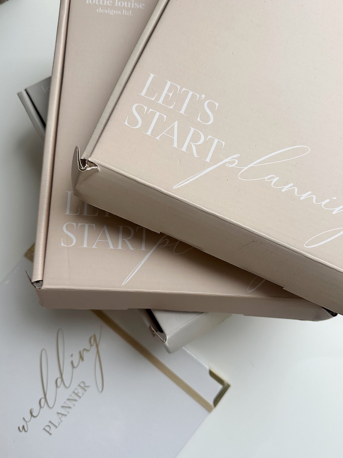 SALE Ultimate Wedding Planner (boxes slightly damaged)