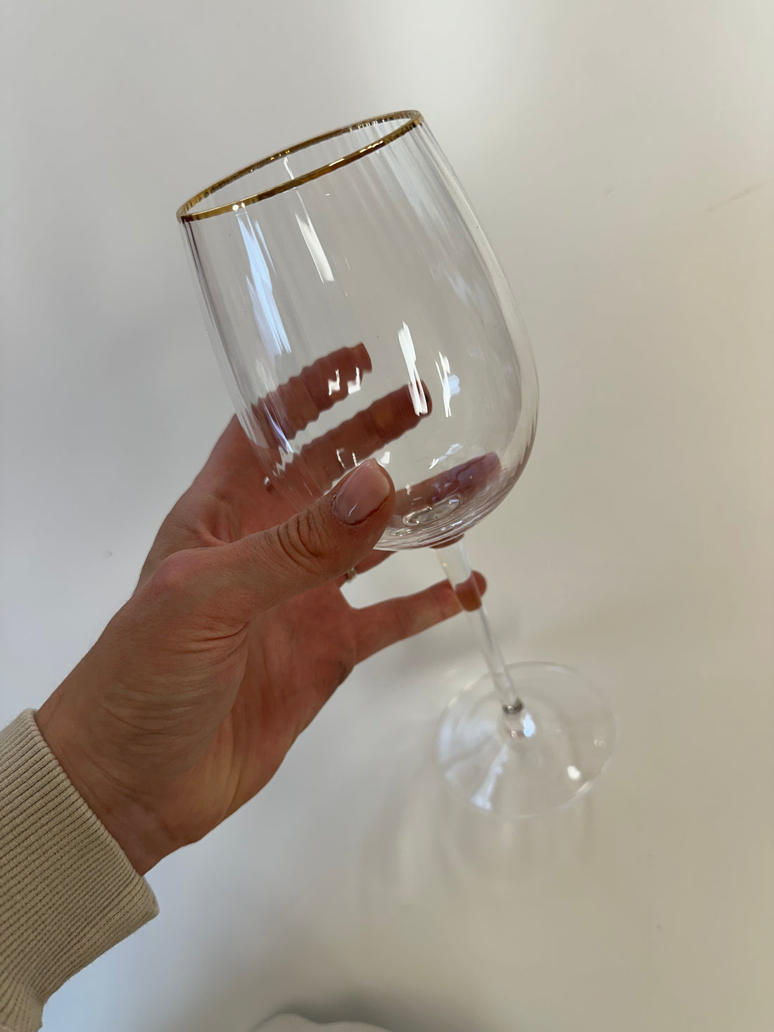 Gold Rim Wine Glasses (Pack of 6)